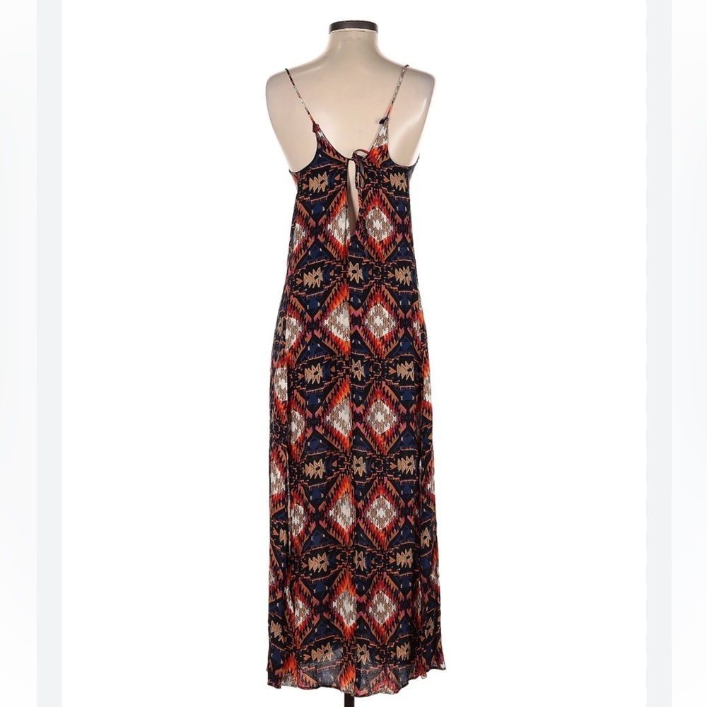 ZARA Tribal Print Open Back Slit Maxi Dress
SIZE M-NWOT -😍 Beautiful!!​​​ - Picture 13 of 16